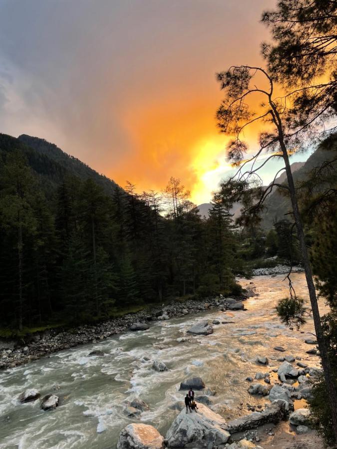Wabi Sabi Riverside Hostel Kasol Exterior photo